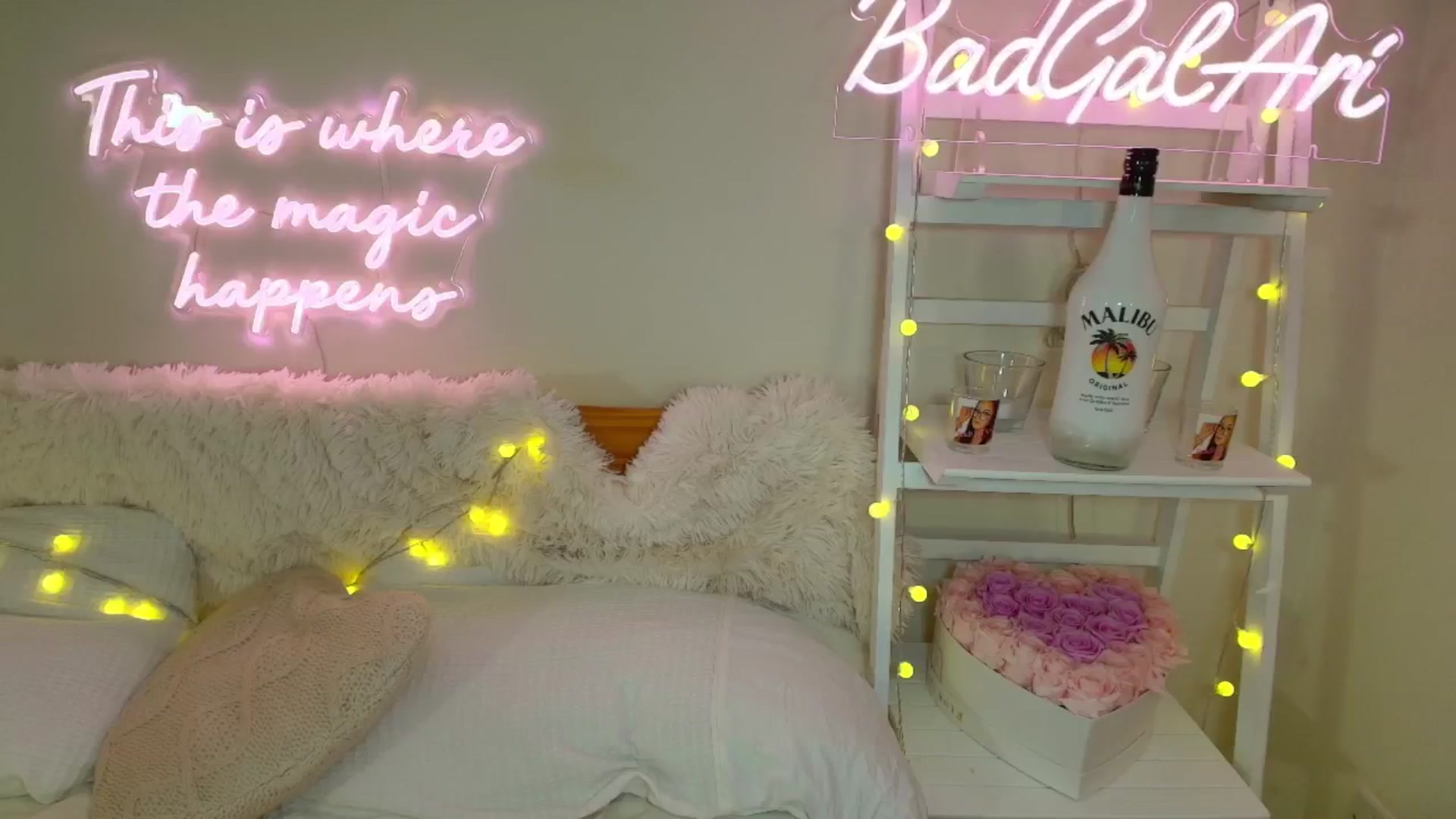 Gallery image thumbnail from BadGalAri's myfreecams stream on, 07/21/2024, 24:05 image 17 of 20