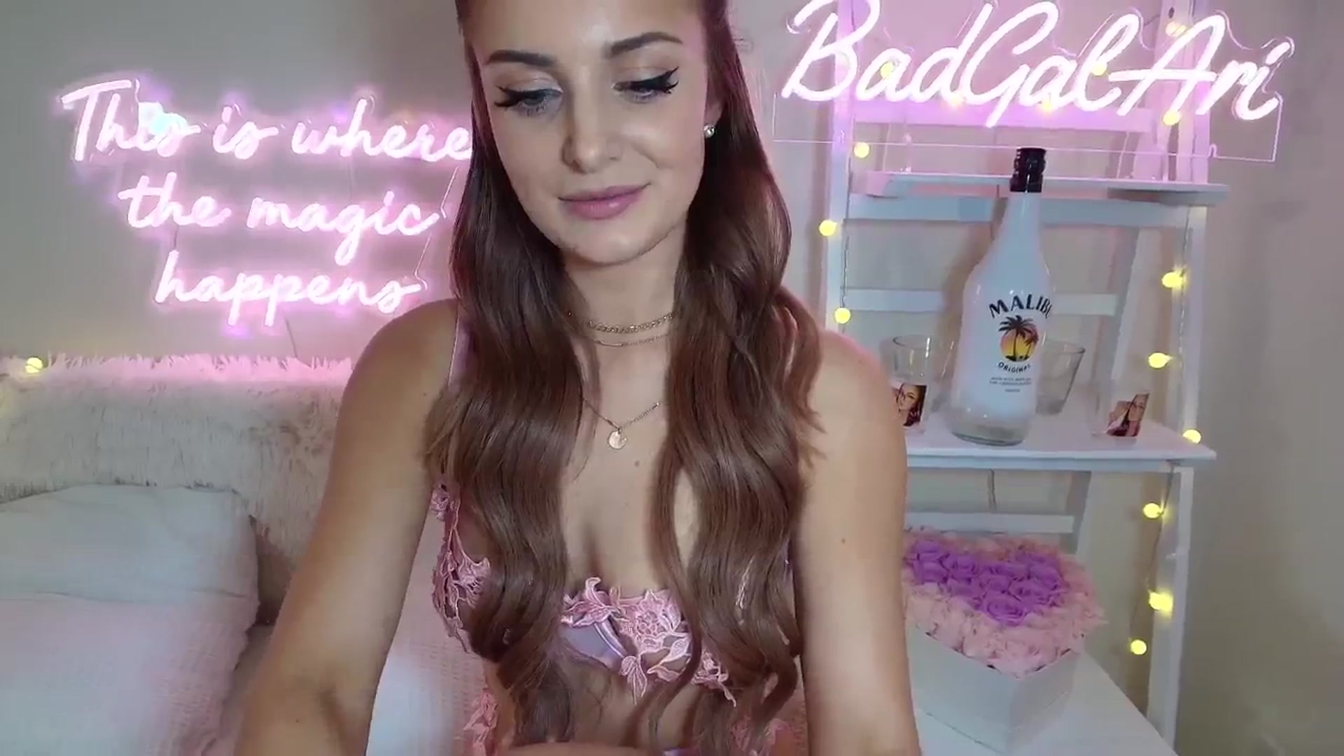 Gallery image thumbnail from BadGalAri's myfreecams stream on, 07/21/2024, 24:05 image 5 of 20