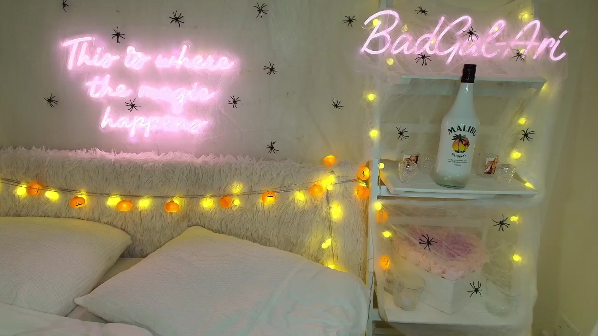 Gallery image thumbnail from BadGalAri's myfreecams stream on, 10/27/2024, 04:17 image 6 of 20