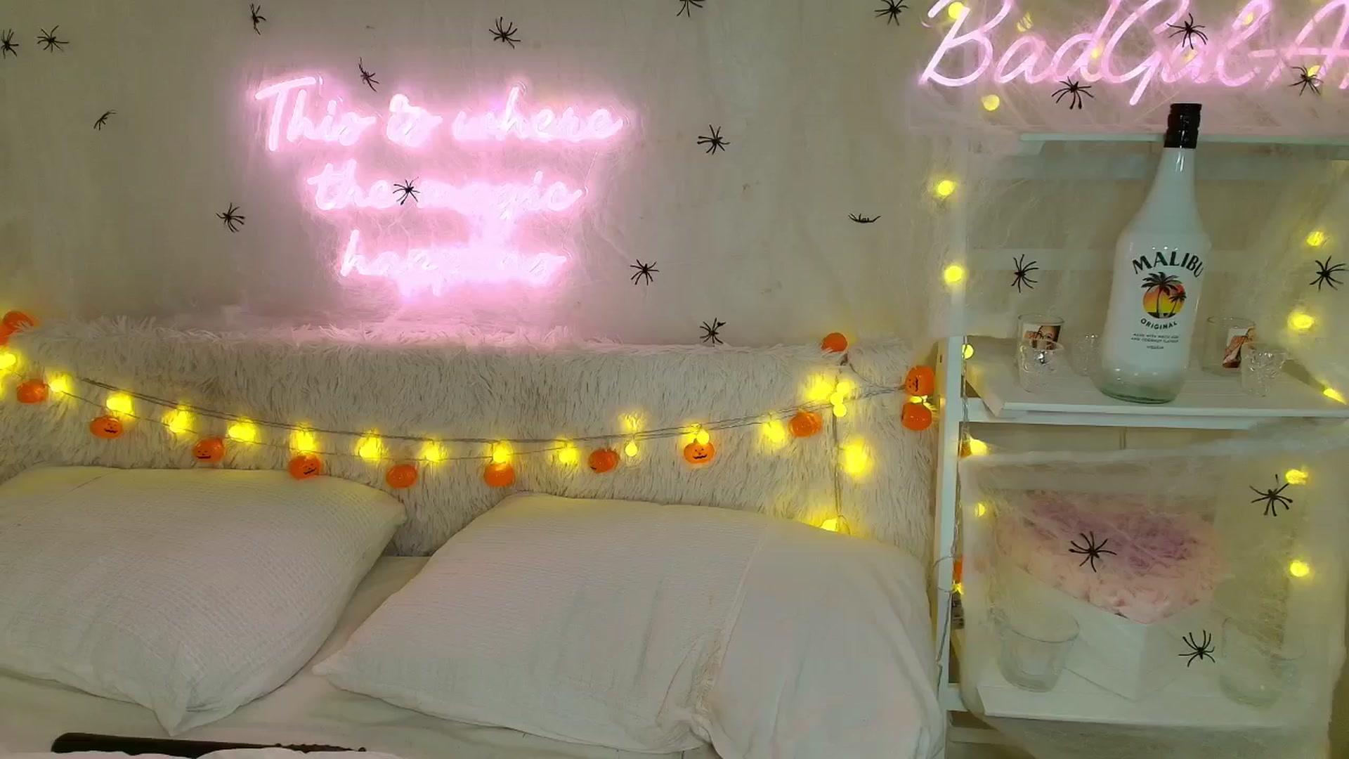 Gallery image thumbnail from BadGalAri's myfreecams stream on, 11/03/2024, 06:07 image 7 of 20