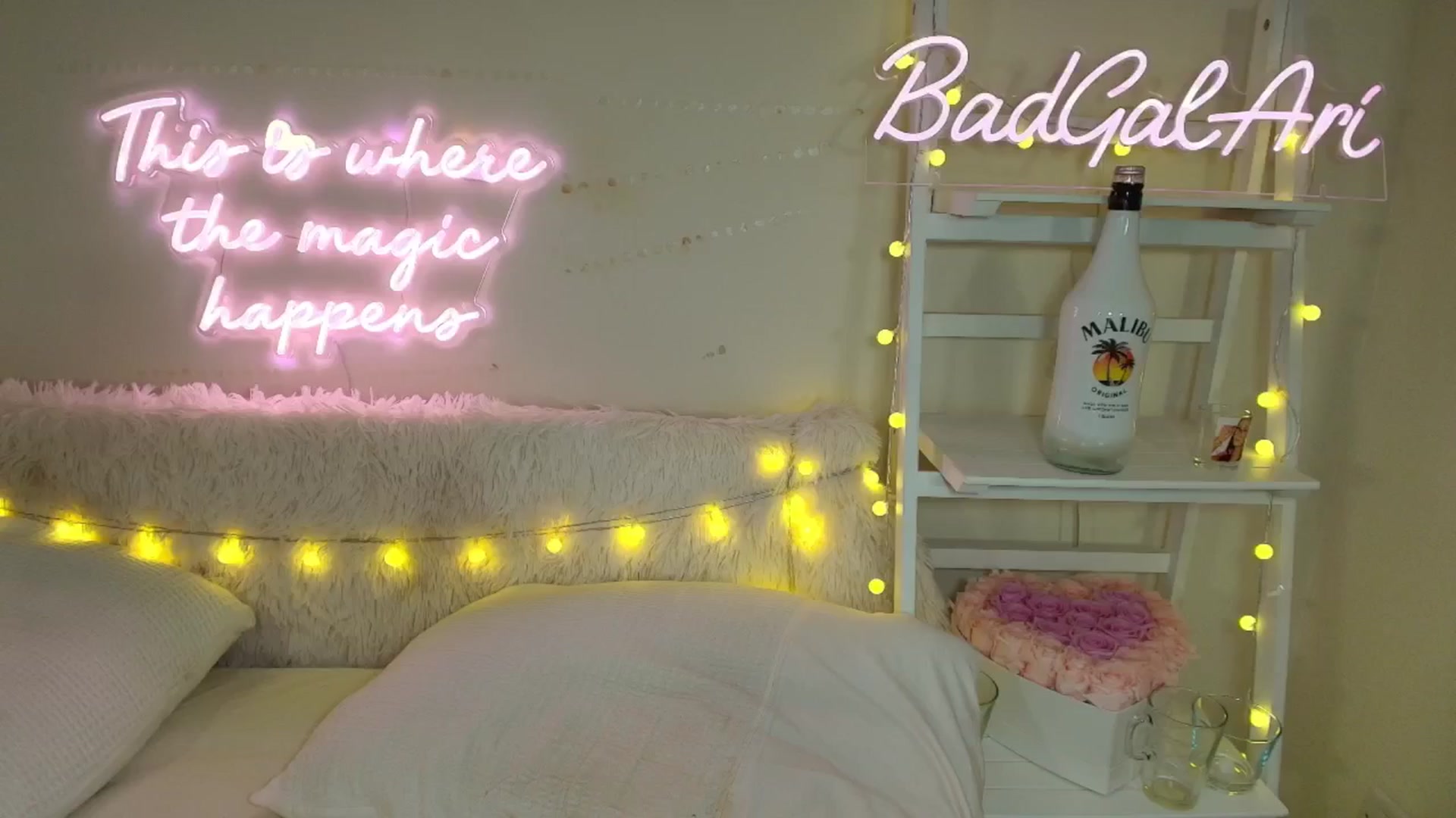 Gallery image thumbnail from BadGalAri's myfreecams stream on, 11/10/2024, 05:03 image 12 of 20
