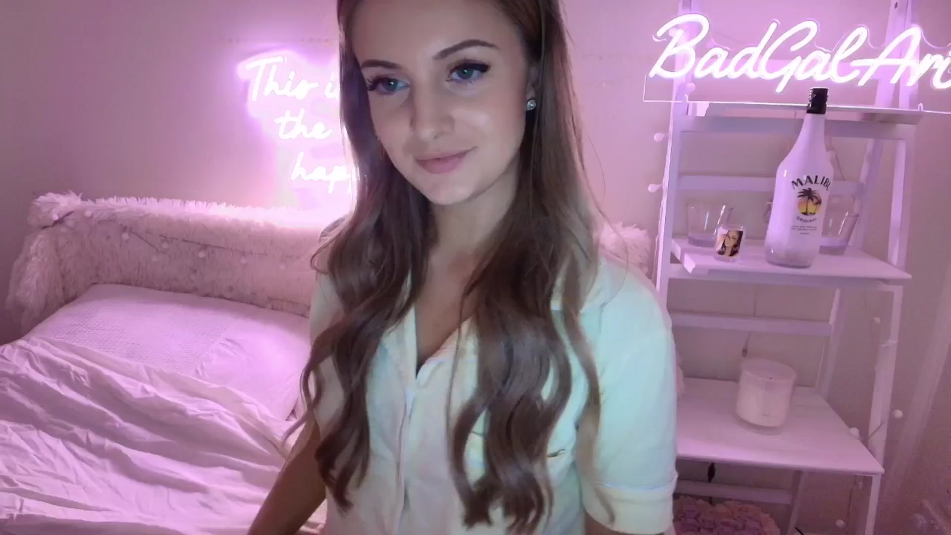 Gallery image thumbnail from BadGalAri's myfreecams stream on, 08/23/2025, 20:30 image 10 of 20