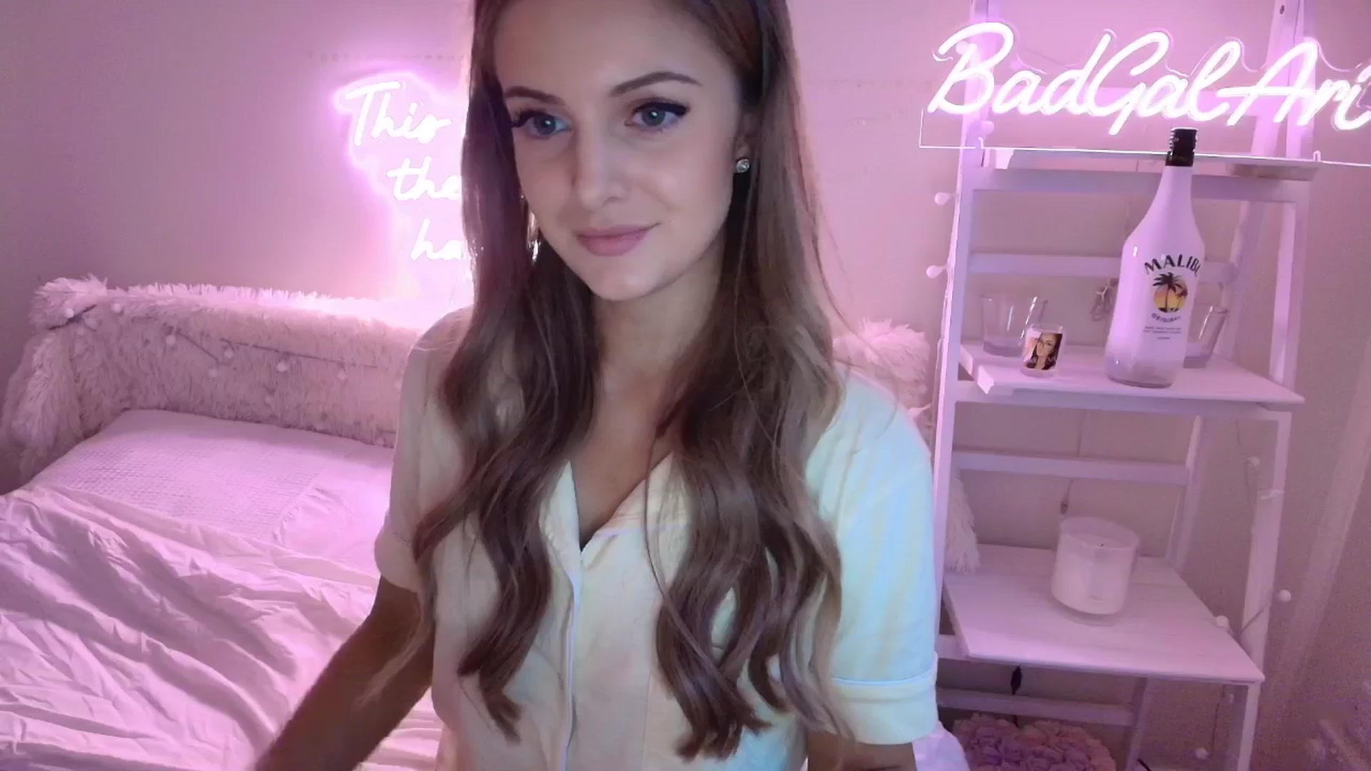 Gallery image thumbnail from BadGalAri's myfreecams stream on, 08/23/2025, 20:30 image 2 of 20