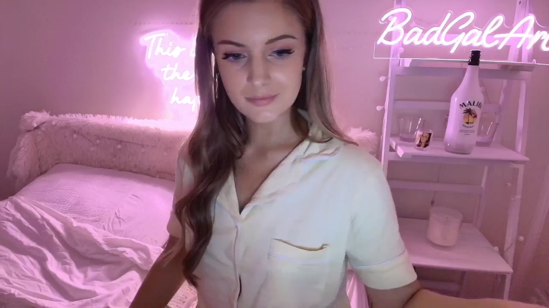 Gallery image thumbnail from BadGalAri's myfreecams stream on, 08/23/2025, 20:30 image 19 of 20