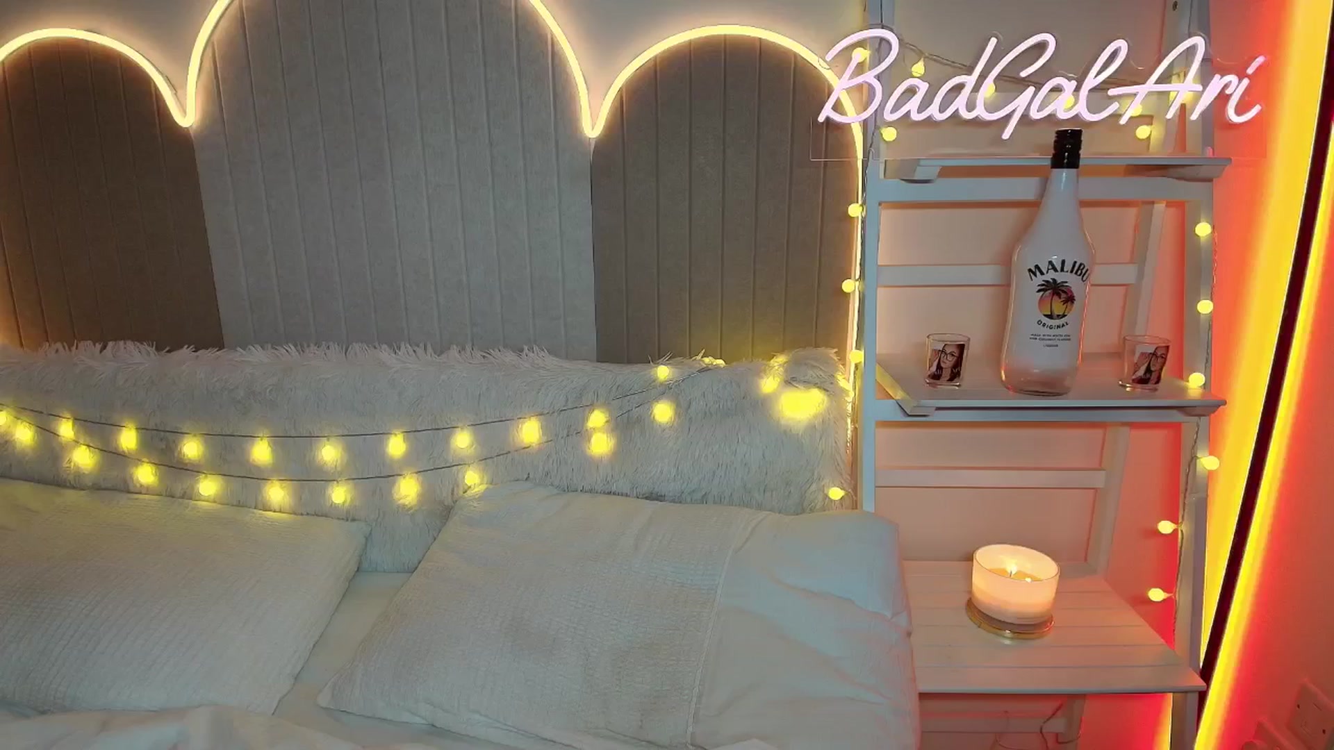 Gallery image thumbnail from BadGalAri's myfreecams stream on, 02/01/2026, 03:53 image 11 of 20