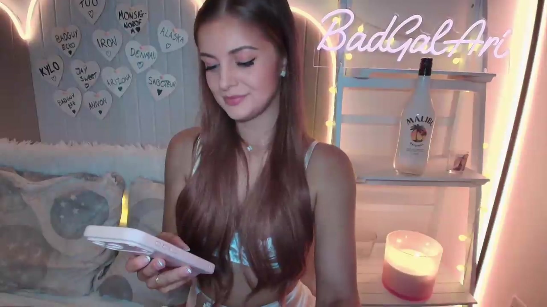 Gallery image thumbnail from BadGalAri's myfreecams stream on, 08/16/2026, 02:18 image 9 of 20
