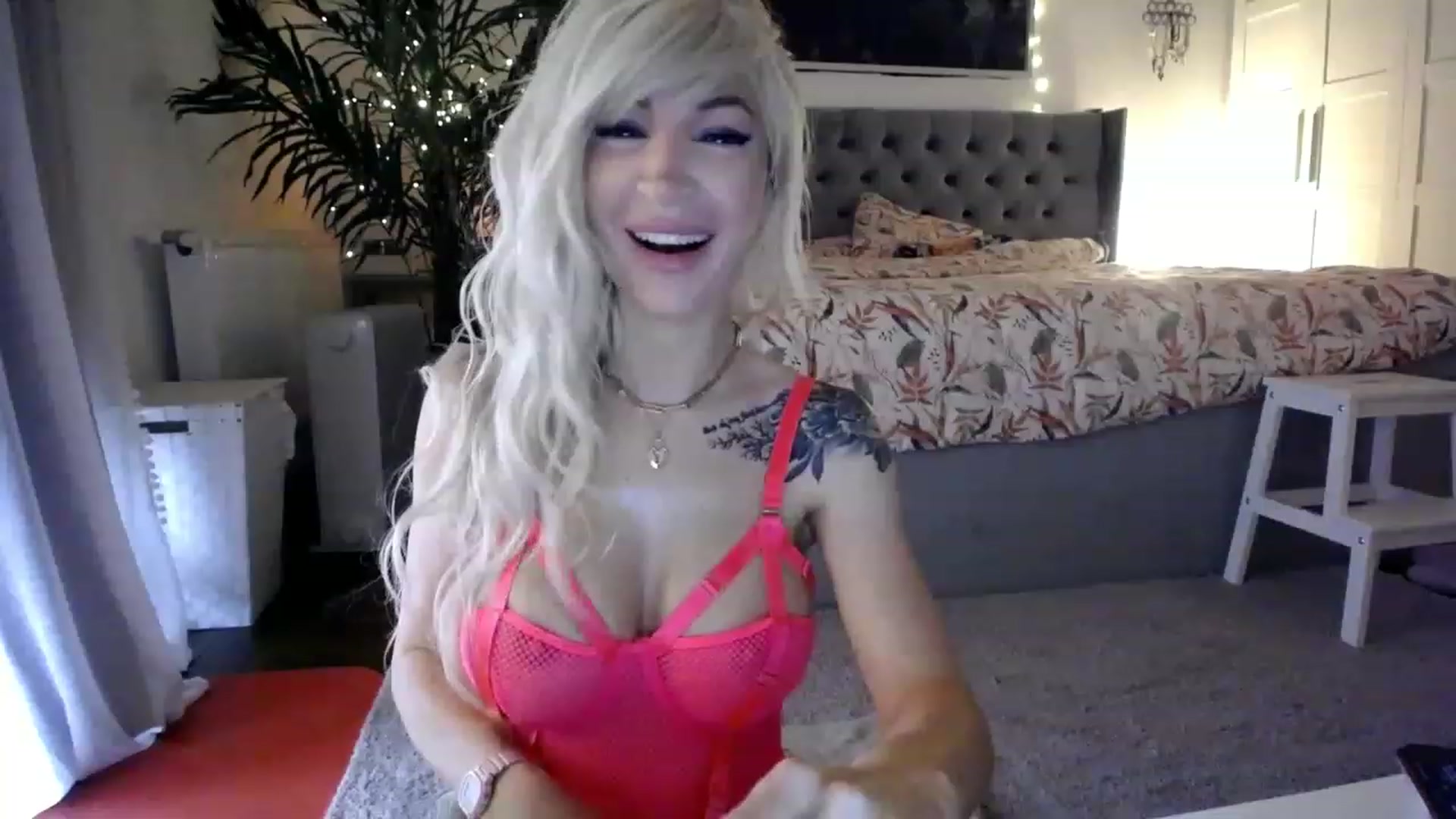 Gallery image thumbnail from BadKaylee_'s myfreecams stream on, 11/25/2022, 09:49 image 7 of 20