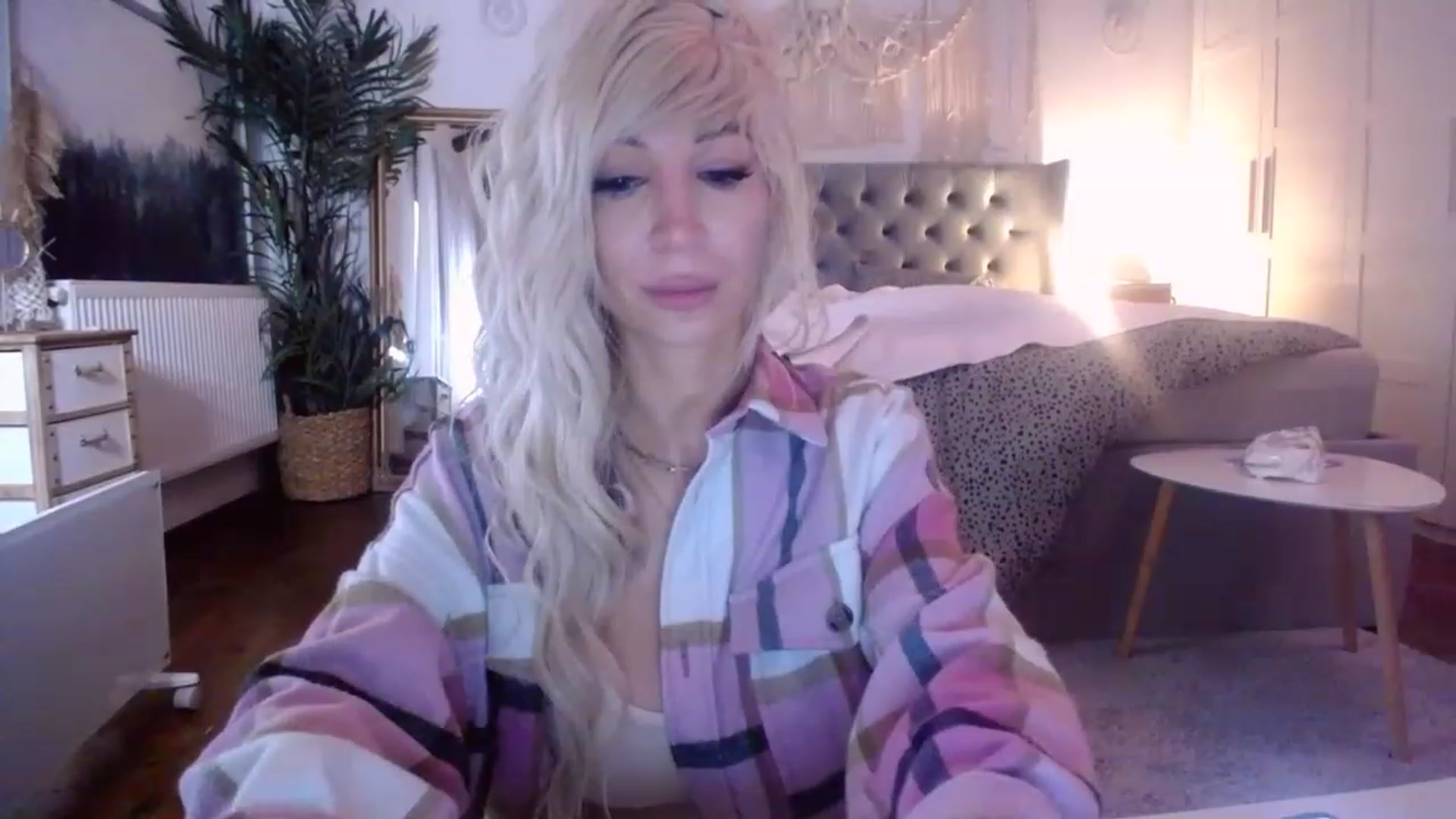 Gallery image thumbnail from BadKaylee_'s myfreecams stream on, 01/19/2023, 11:25 image 15 of 20