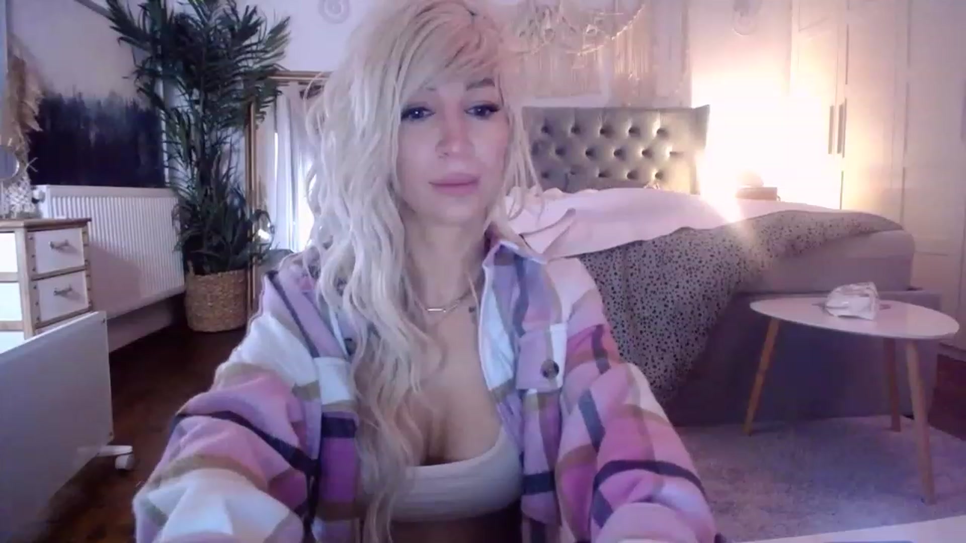 Gallery image thumbnail from BadKaylee_'s myfreecams stream on, 01/19/2023, 11:25 image 12 of 20