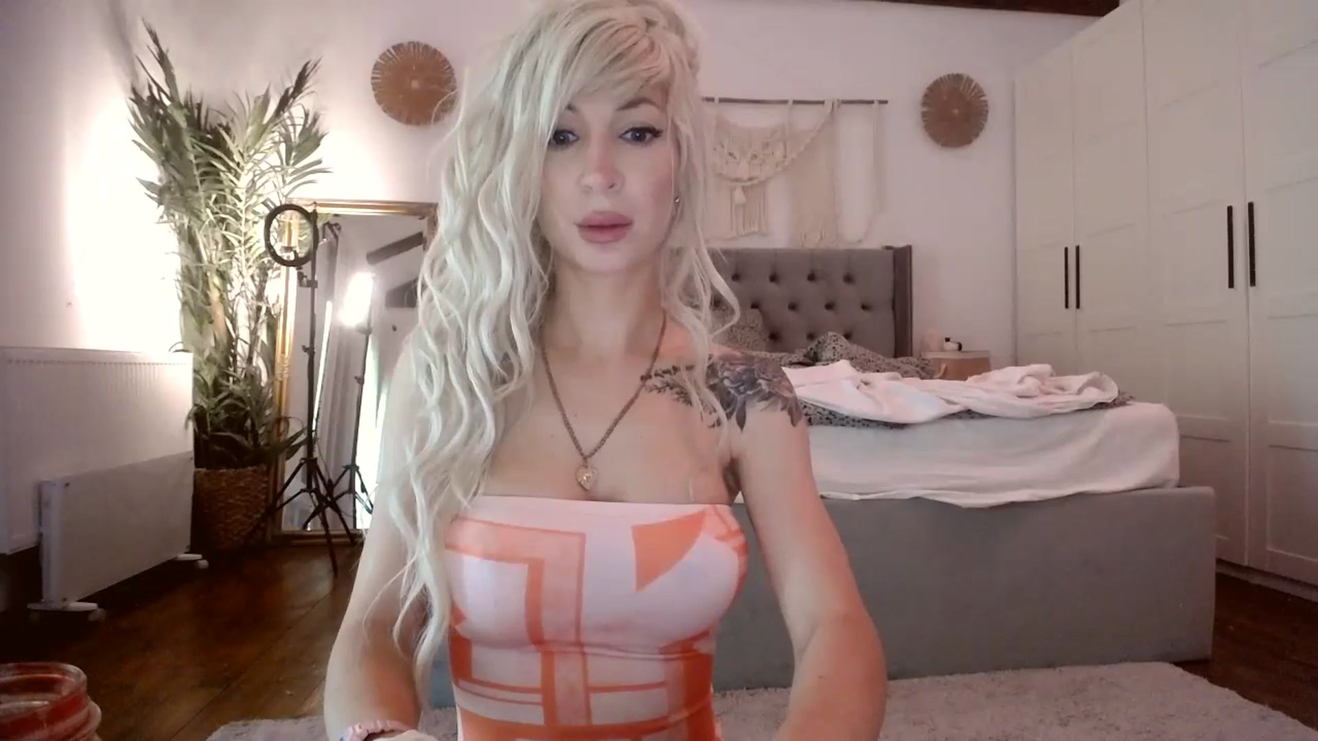 Gallery image thumbnail from BadKaylee_'s myfreecams stream on, 06/29/2023, 08:28 image 17 of 20