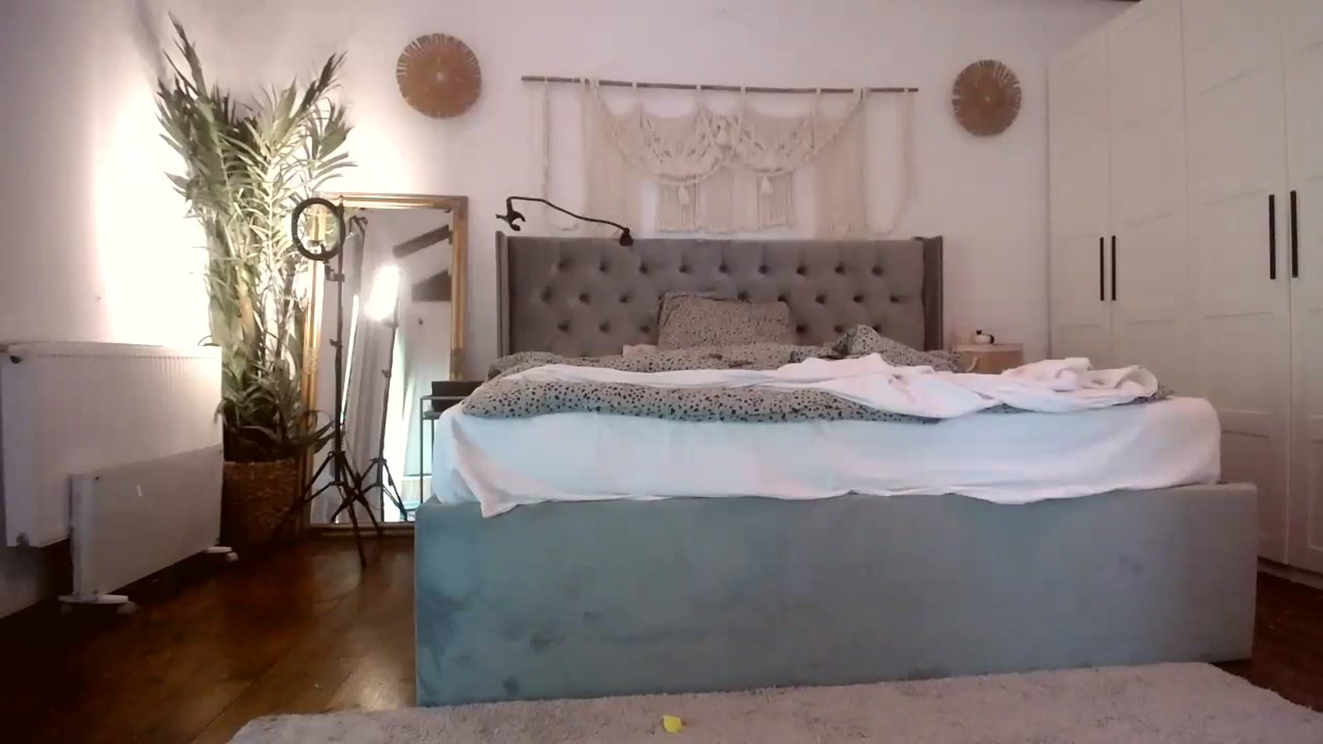 Gallery image thumbnail from BadKaylee_'s myfreecams stream on, 06/29/2023, 08:28 image 13 of 20
