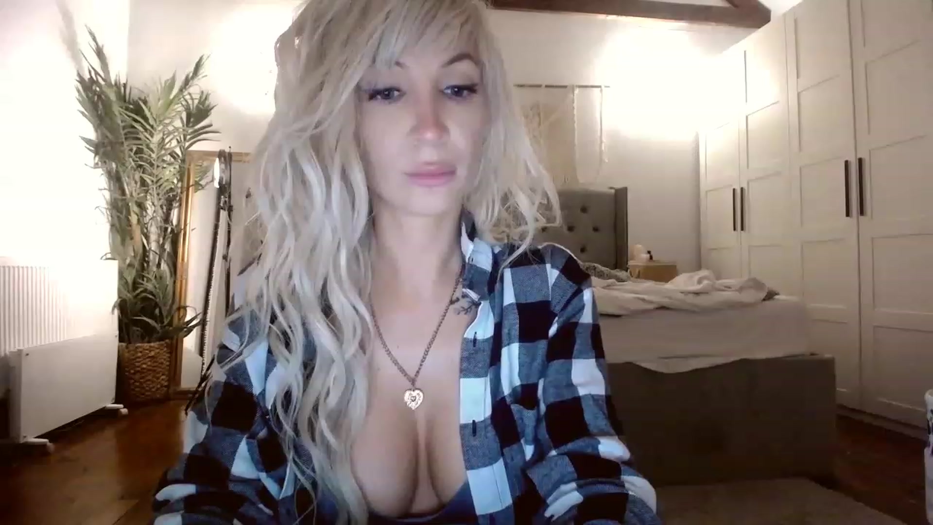 Gallery image thumbnail from BadKaylee_'s myfreecams stream on, 06/29/2023, 19:41 image 12 of 20