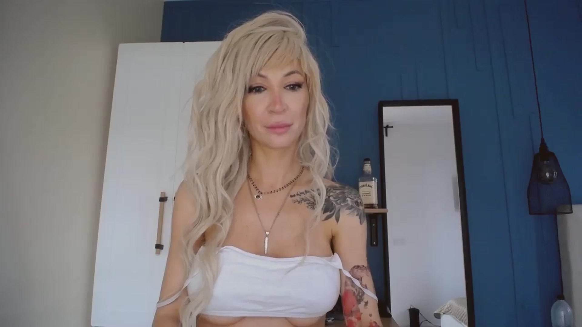 Gallery image thumbnail from BadKaylee_'s myfreecams stream on, 12/02/2023, 11:36 image 6 of 20
