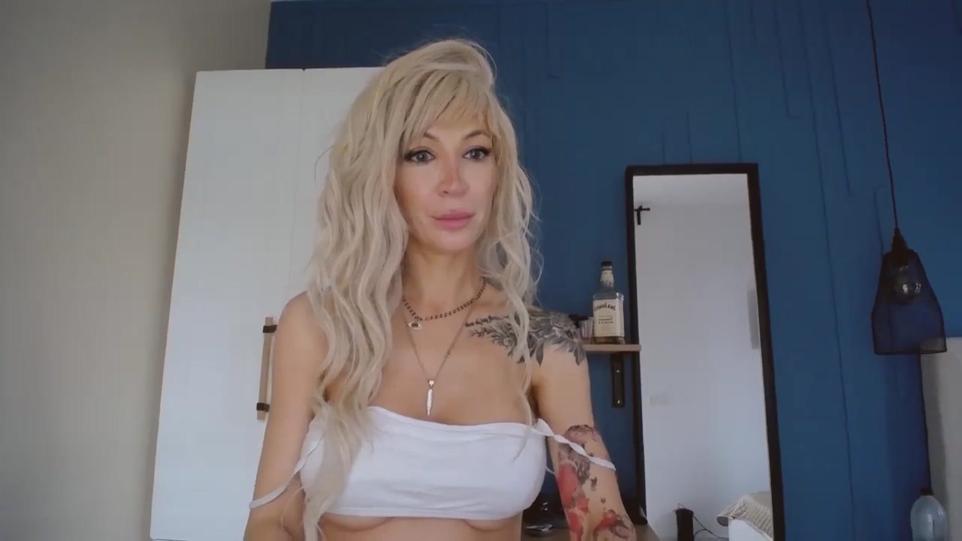 Gallery image thumbnail from BadKaylee_'s myfreecams stream on, 12/02/2023, 11:36 image 7 of 20