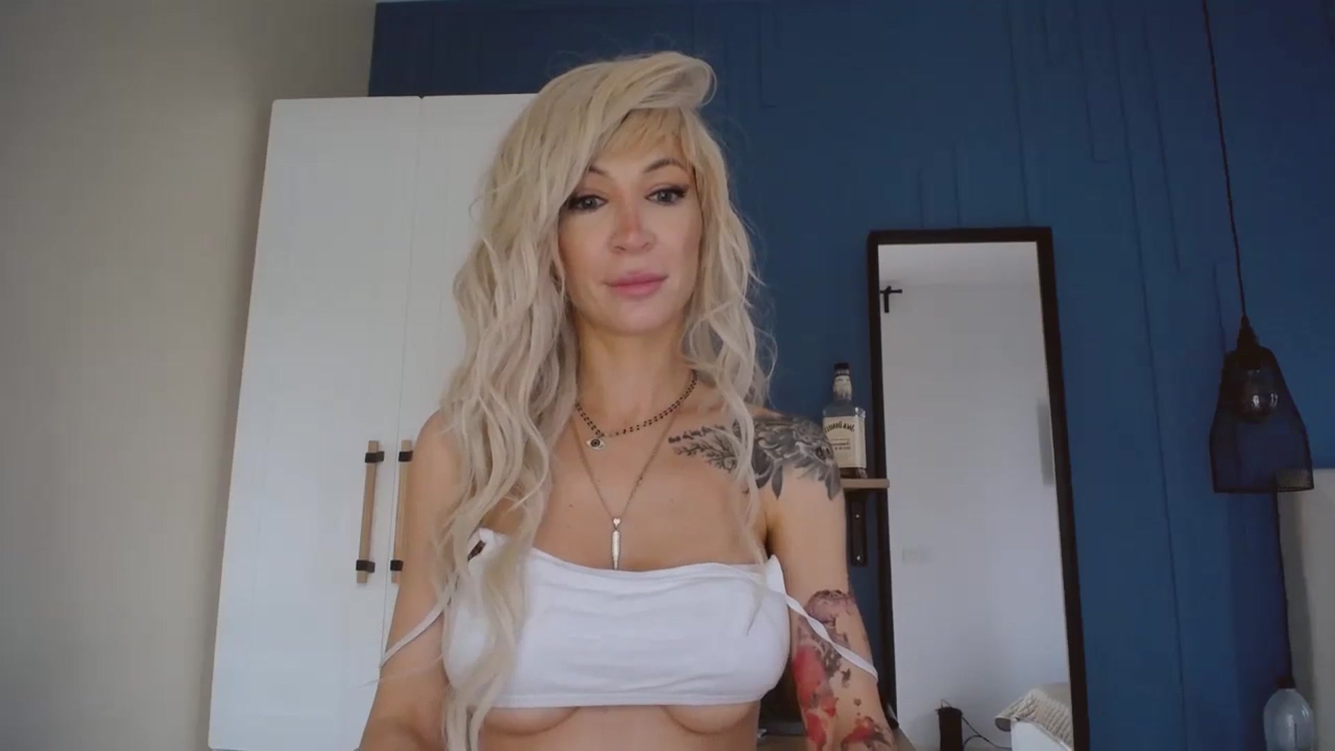Gallery image thumbnail from BadKaylee_'s myfreecams stream on, 12/02/2023, 11:36 image 5 of 20