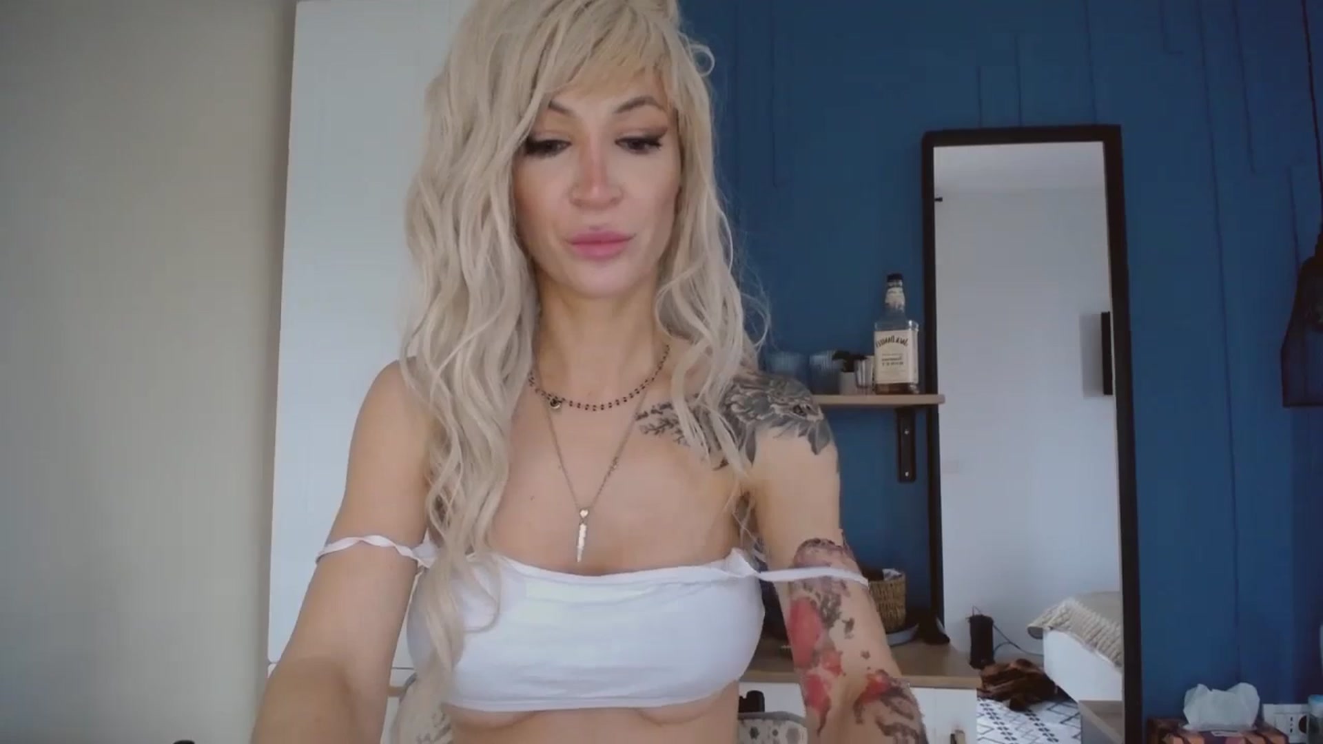 Gallery image thumbnail from BadKaylee_'s myfreecams stream on, 12/02/2023, 11:36 image 2 of 20