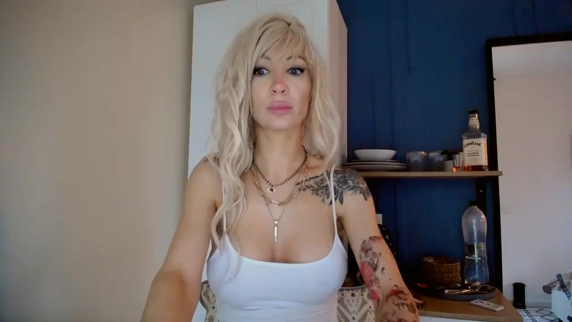Gallery image thumbnail from BadKaylee_'s myfreecams stream on, 12/03/2023, 12:08 image 1 of 20