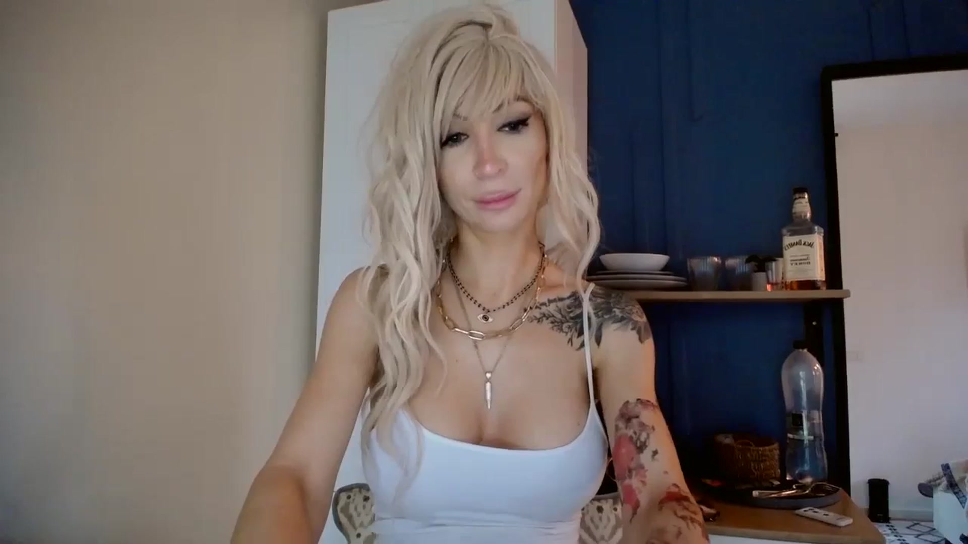 Gallery image thumbnail from BadKaylee_'s myfreecams stream on, 12/03/2023, 12:08 image 9 of 20