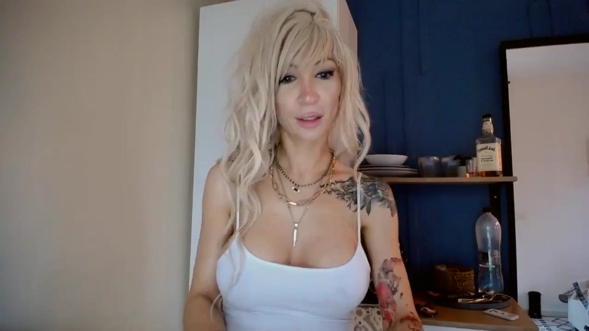 Gallery image thumbnail from BadKaylee_'s myfreecams stream on, 12/03/2023, 12:08 image 13 of 20