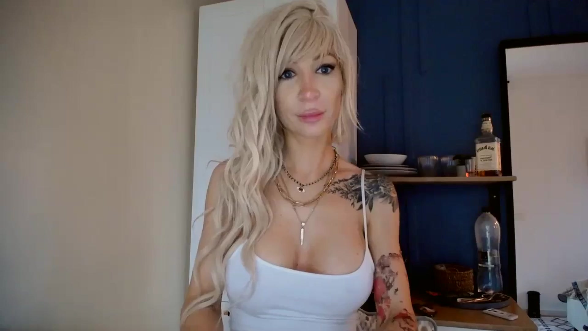 Gallery image thumbnail from BadKaylee_'s myfreecams stream on, 12/03/2023, 12:08 image 17 of 20