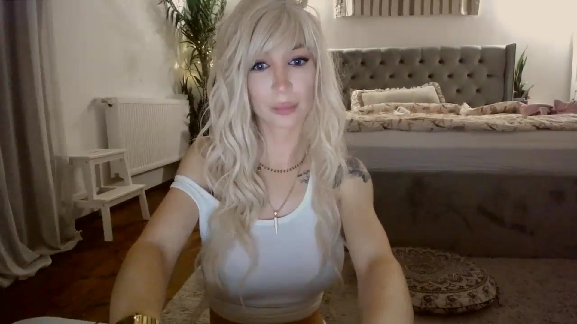 Gallery image thumbnail from BadKaylee_'s myfreecams stream on, 01/19/2024, 21:27 image 6 of 20