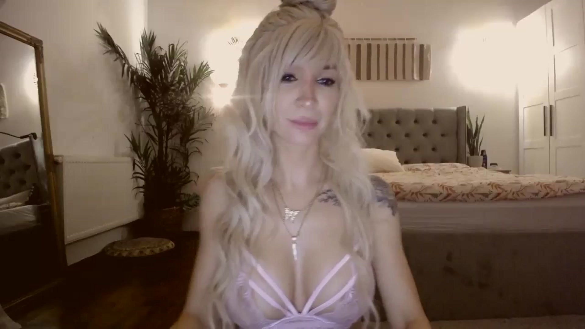 Gallery image thumbnail from BadKaylee_'s myfreecams stream on, 01/28/2024, 21:20 image 12 of 20