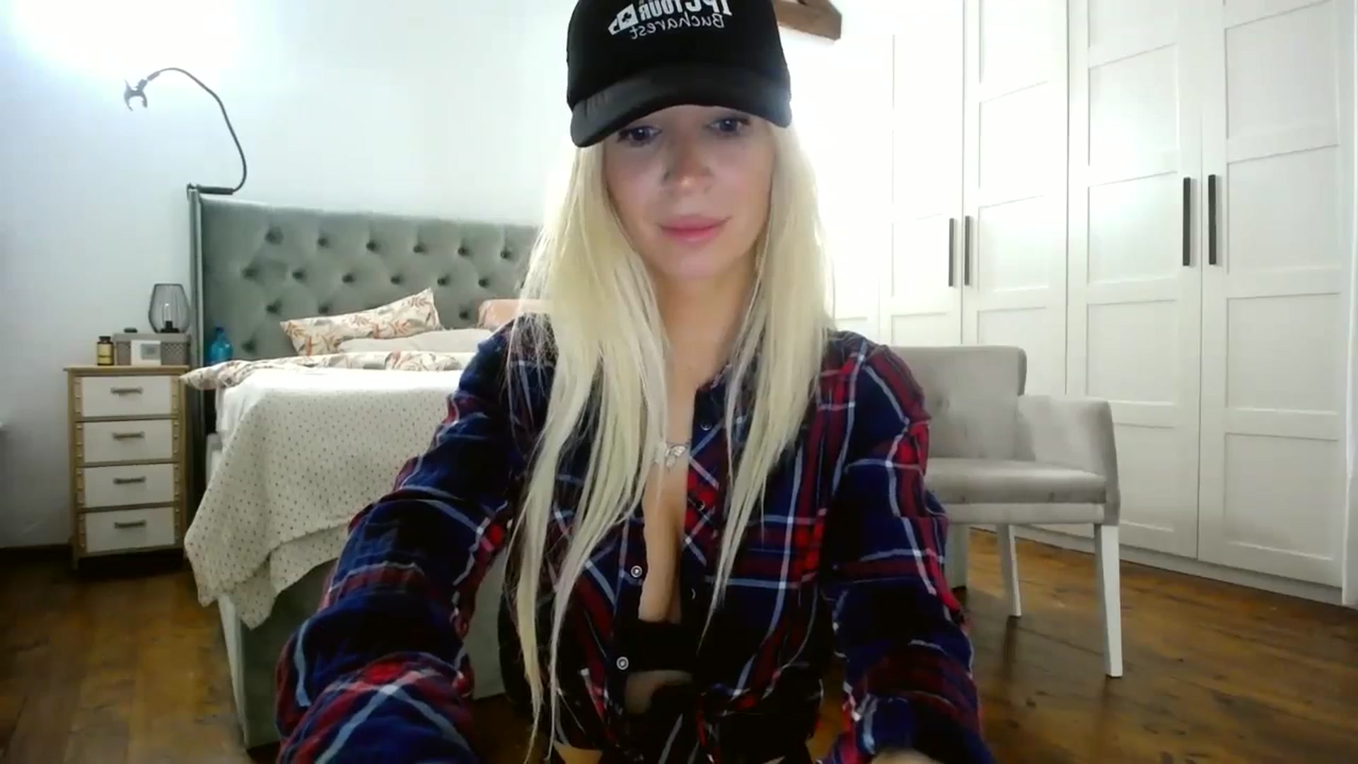 Gallery image thumbnail from BadKaylee_'s myfreecams stream on, 02/11/2024, 21:27 image 9 of 20