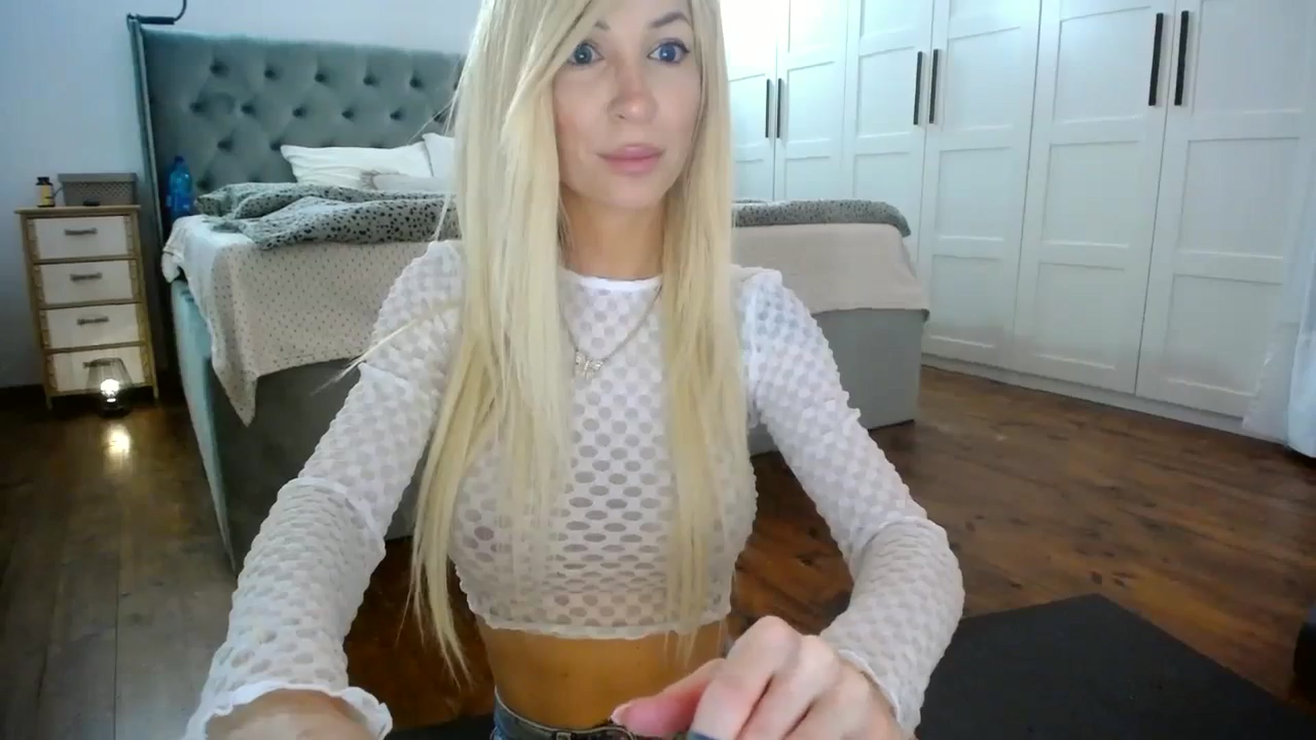 Gallery image thumbnail from BadKaylee_'s myfreecams stream on, 02/16/2024, 10:22 image 4 of 20