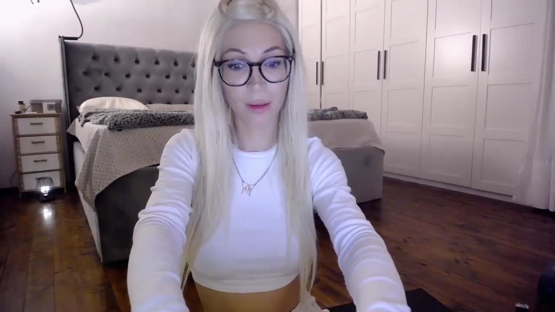 Gallery image thumbnail from BadKaylee_'s myfreecams stream on, 02/18/2024, 18:17 image 3 of 20