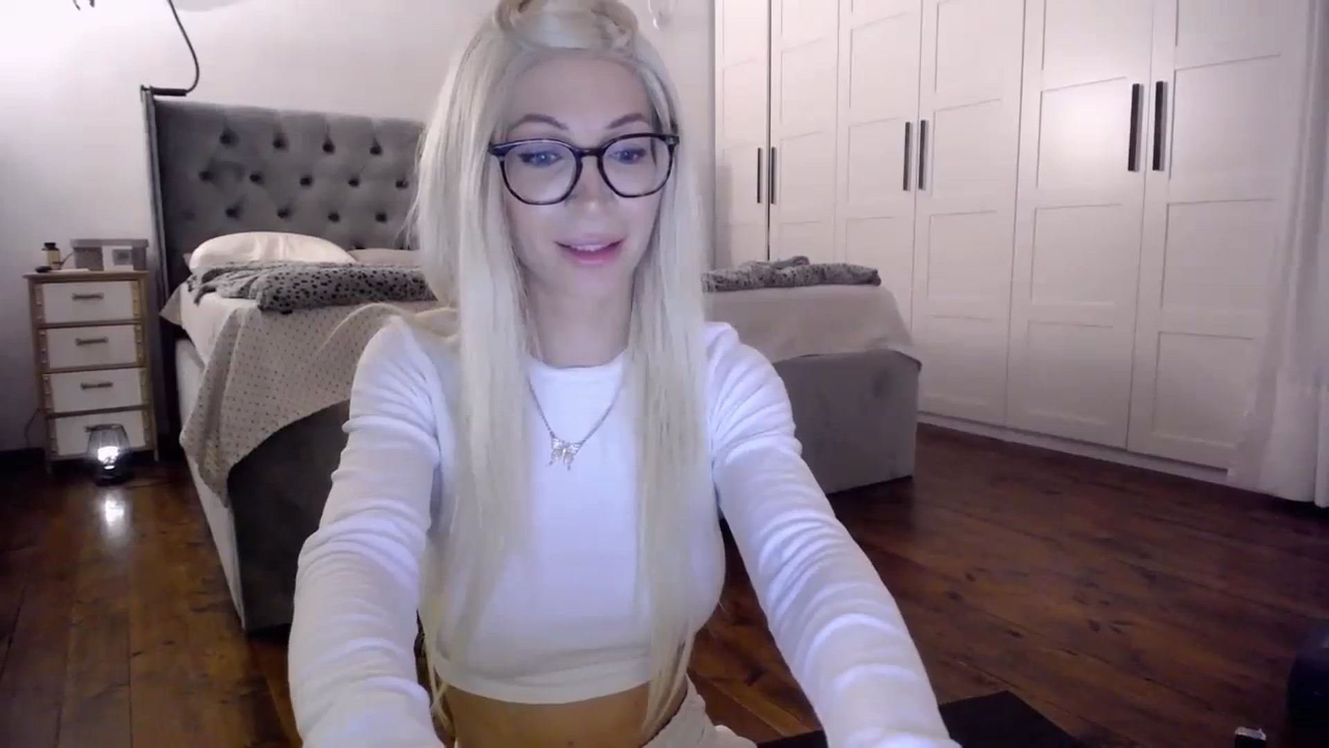 Gallery image thumbnail from BadKaylee_'s myfreecams stream on, 02/18/2024, 18:17 image 9 of 20