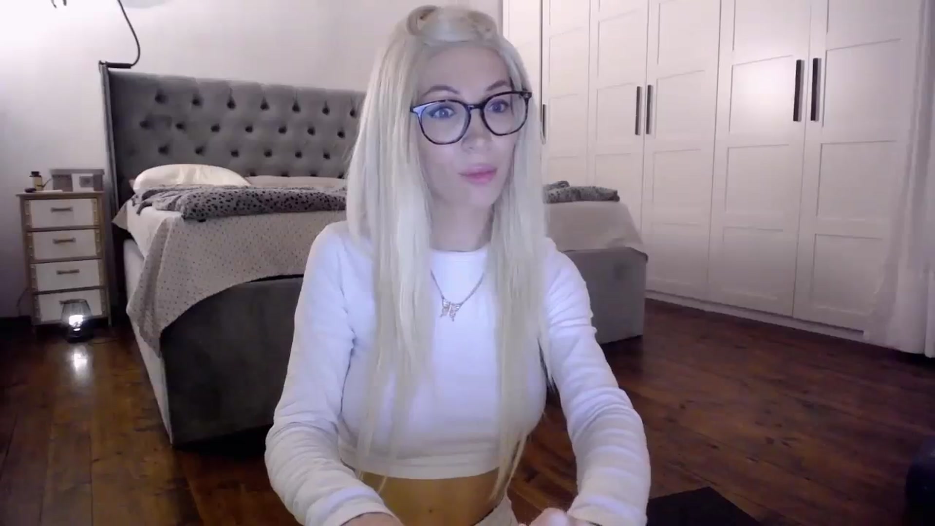 Gallery image thumbnail from BadKaylee_'s myfreecams stream on, 02/18/2024, 18:17 image 12 of 20