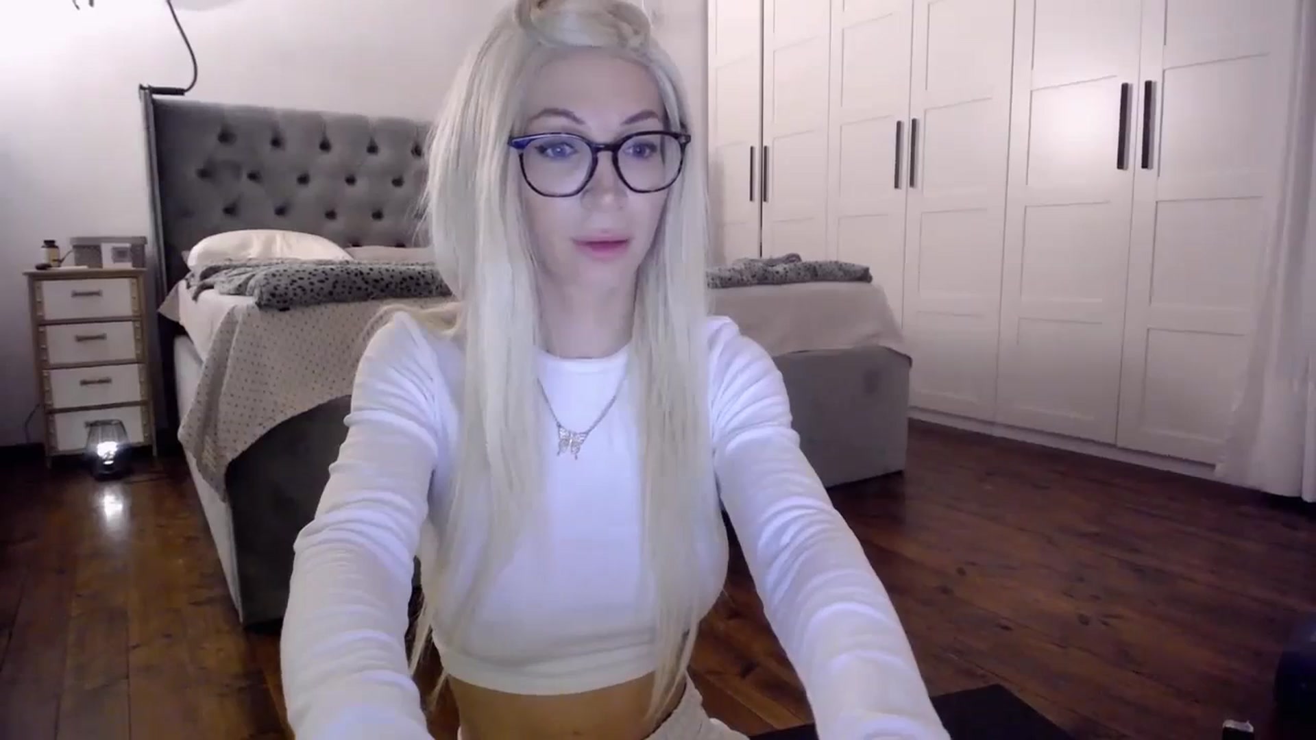 Gallery image thumbnail from BadKaylee_'s myfreecams stream on, 02/18/2024, 18:17 image 7 of 20