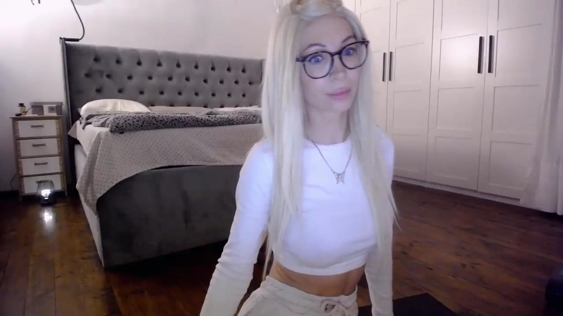 Gallery image thumbnail from BadKaylee_'s myfreecams stream on, 02/18/2024, 18:17 image 15 of 20
