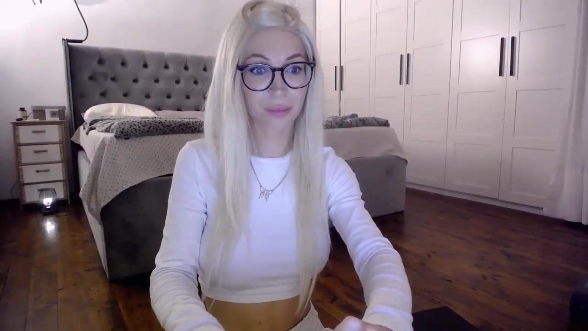 Gallery image thumbnail from BadKaylee_'s myfreecams stream on, 02/18/2024, 18:17 image 13 of 20