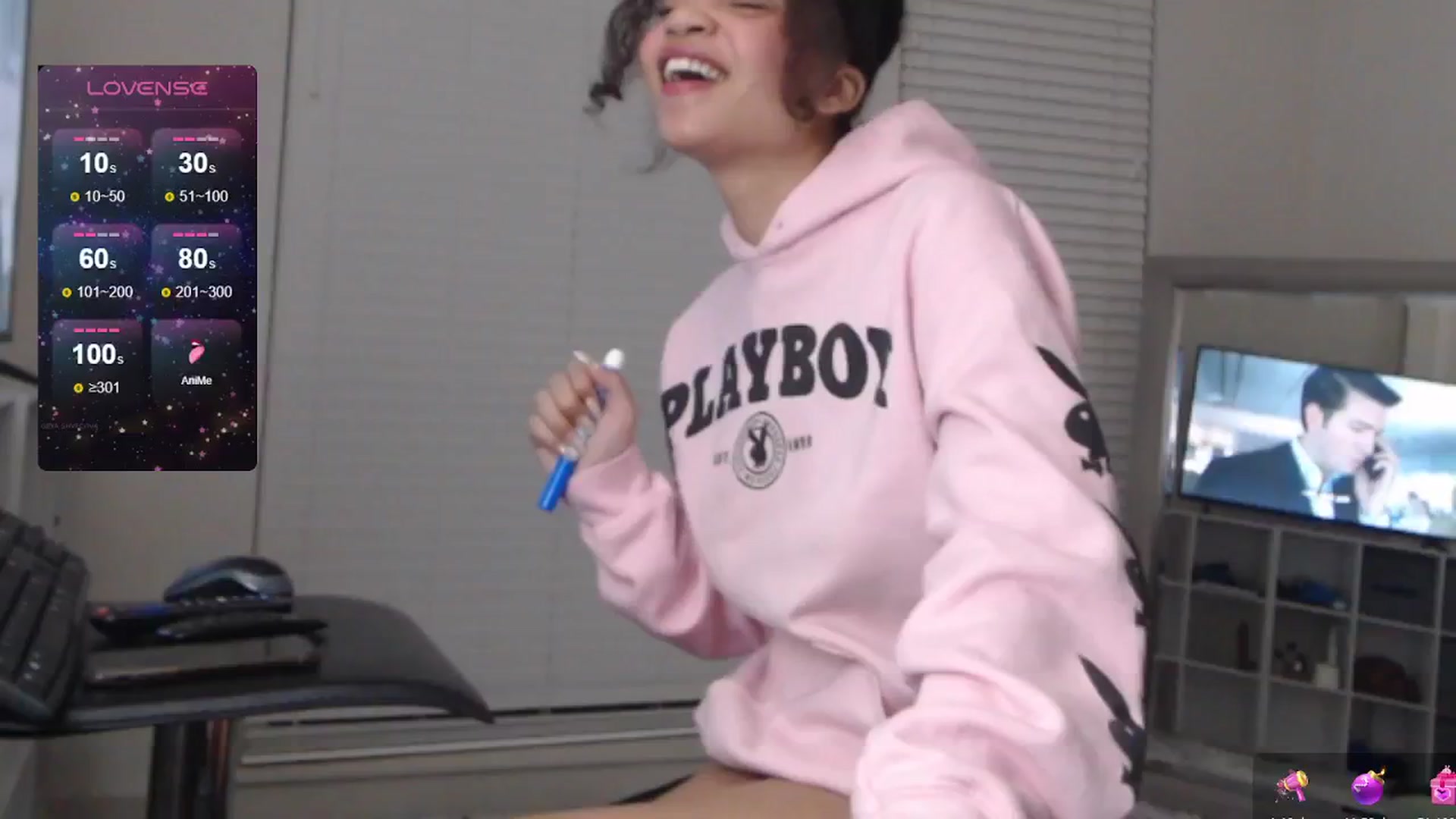 Gallery image thumbnail from BadLibrarian's myfreecams stream on, 05/13/2024, 10:30 image 3 of 20