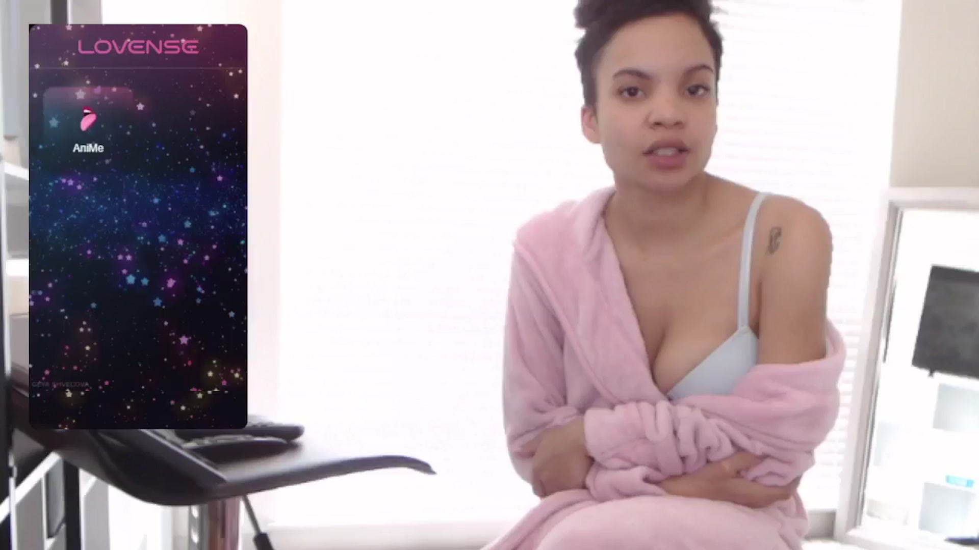 Gallery image thumbnail from BadLibrarian's myfreecams stream on, 06/11/2024, 16:33 image 16 of 20