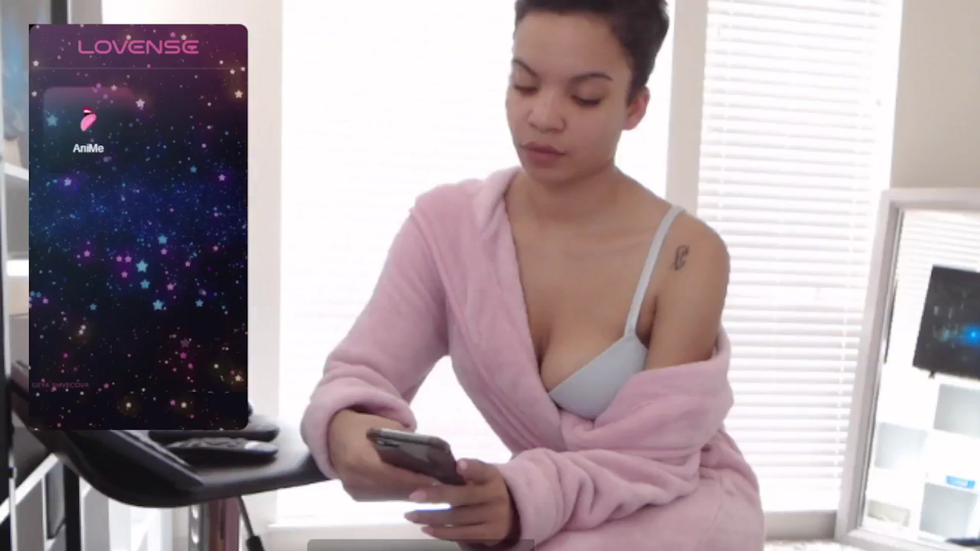 Gallery image thumbnail from BadLibrarian's myfreecams stream on, 06/11/2024, 16:33 image 17 of 20