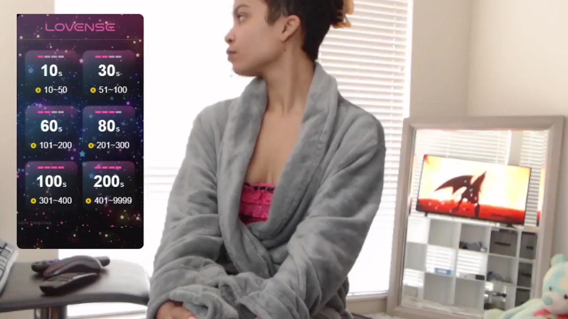 Gallery image thumbnail from BadLibrarian's myfreecams stream on, 06/16/2024, 15:56 image 7 of 20