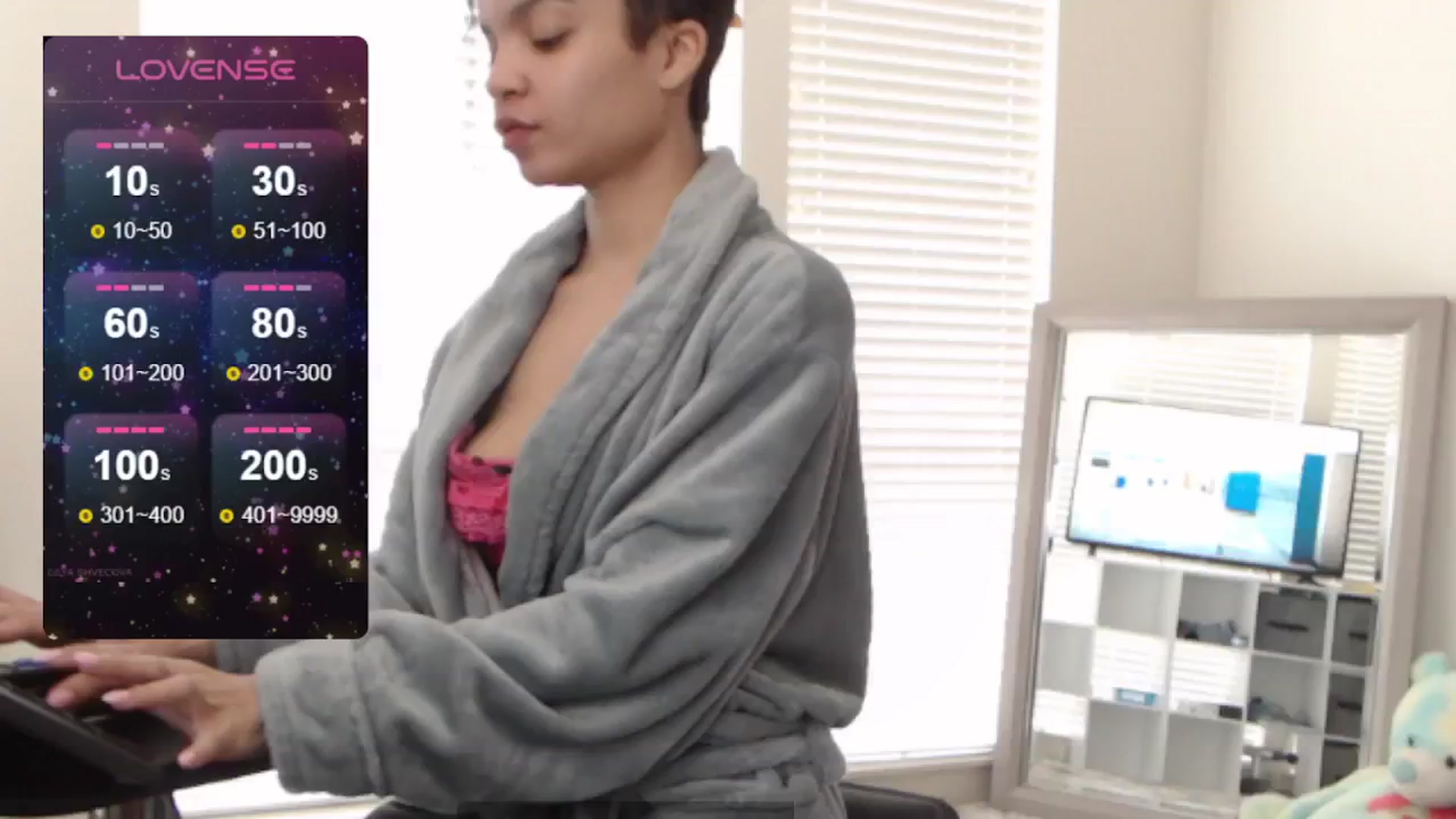 Gallery image thumbnail from BadLibrarian's myfreecams stream on, 06/16/2024, 15:56 image 9 of 20