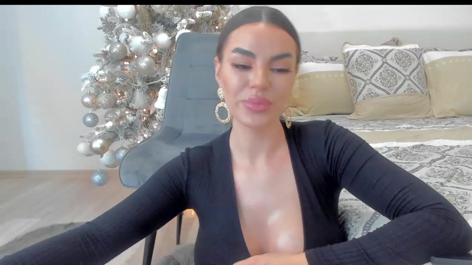 Gallery image thumbnail from BadMiaaa's myfreecams stream on, 12/09/2022, 21:08 image 6 of 20