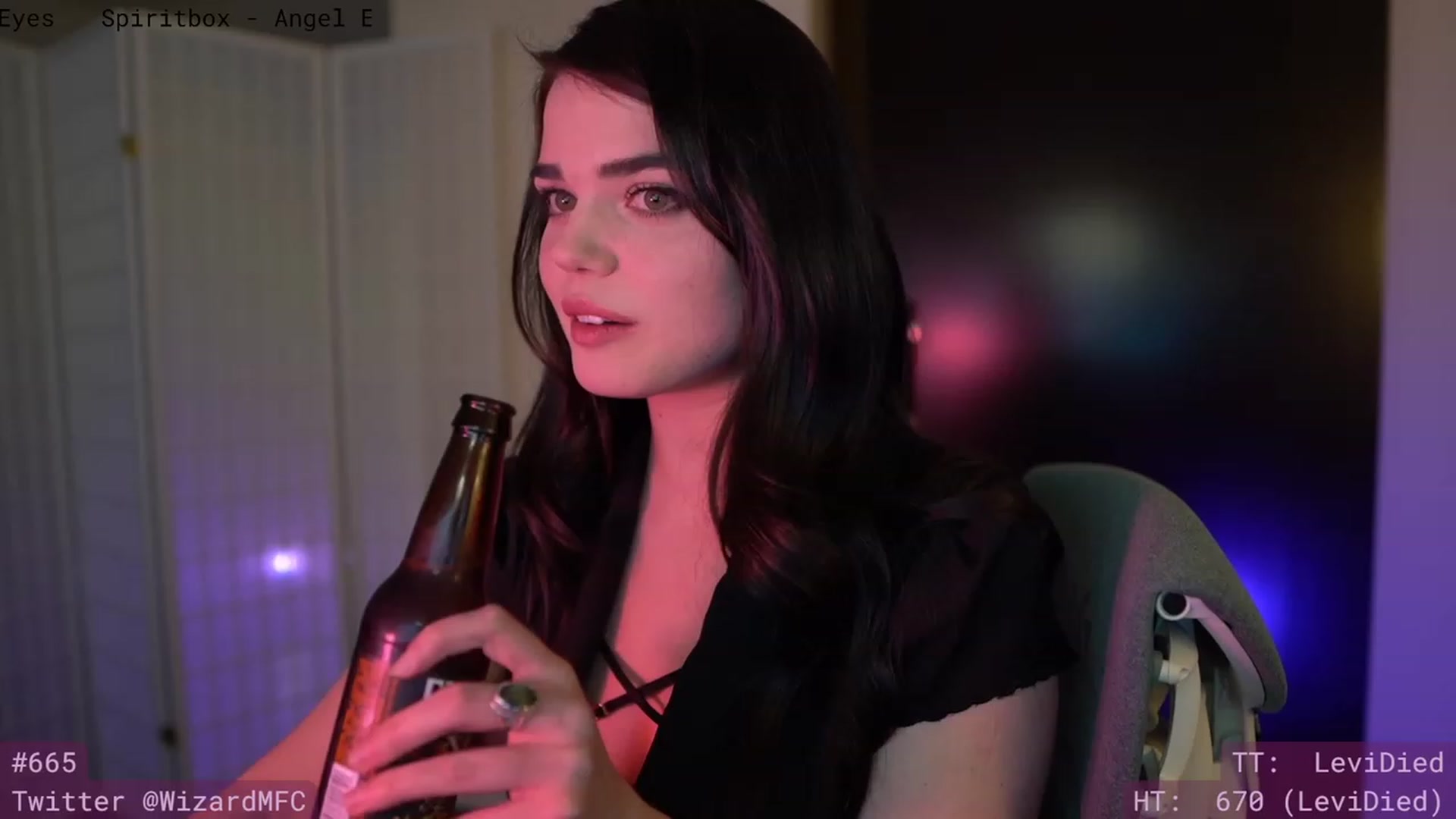 Gallery image thumbnail from BadVibes's myfreecams stream on, 11/25/2023, 08:52 image 19 of 20