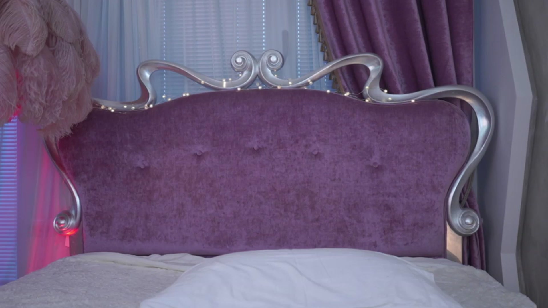 Gallery image thumbnail from Bad_Princesss's myfreecams stream on, 02/18/2024, 15:56 image 18 of 20