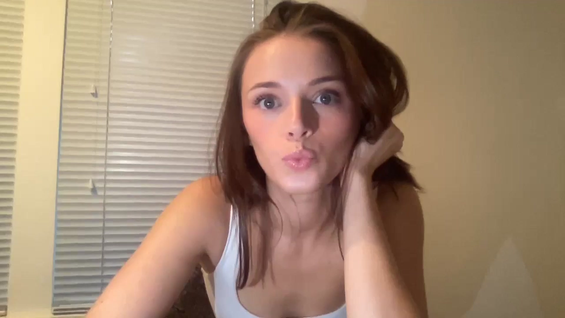 Gallery image thumbnail from Baddbabyy's myfreecams stream on, 08/06/2024, 03:51 image 20 of 20