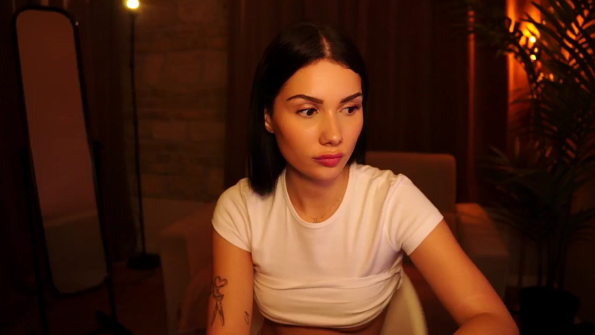 Gallery image thumbnail from Baddie_Bunny's myfreecams stream on, 08/21/2024, 18:07 image 19 of 20