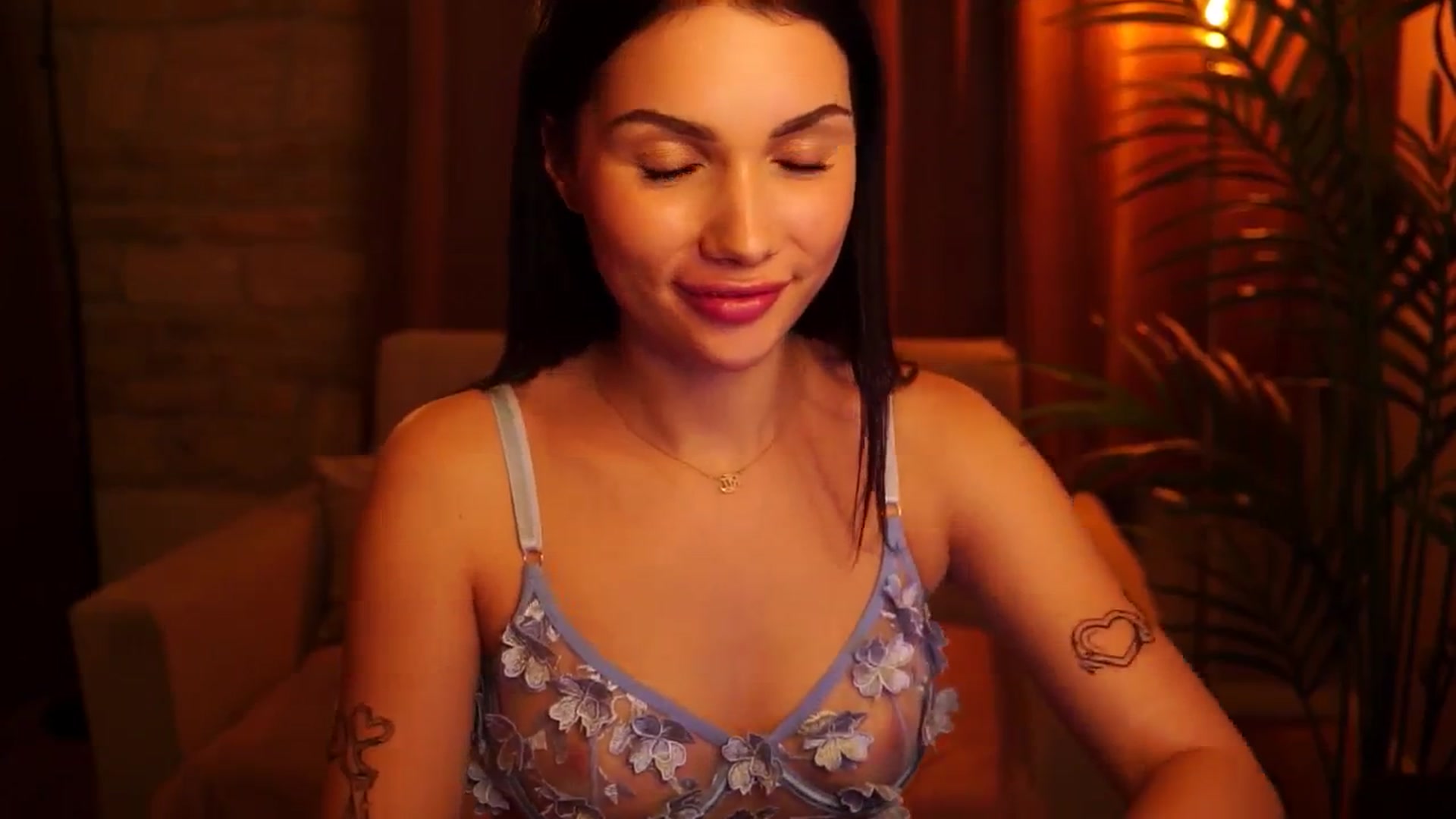 Gallery image thumbnail from Baddie_Bunny's myfreecams stream on, 08/29/2024, 19:10 image 5 of 20