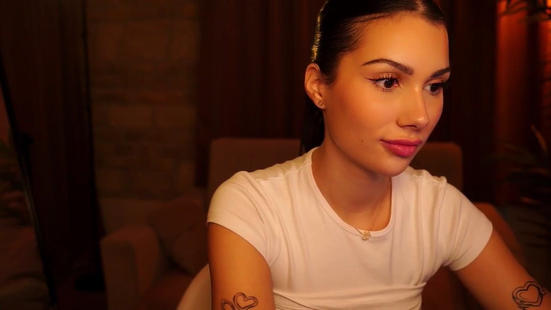 Gallery image thumbnail from Baddie_Bunny's myfreecams stream on, 09/01/2024, 12:27 image 7 of 20