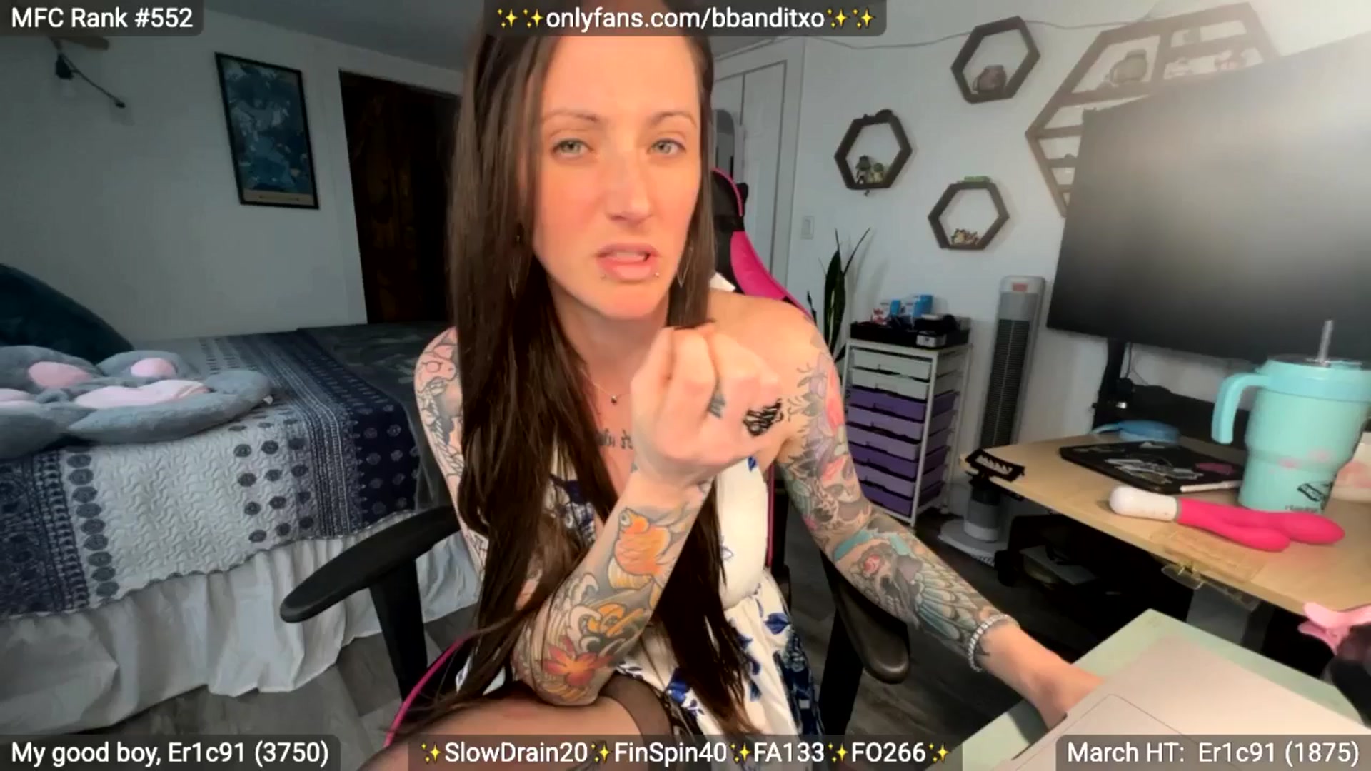 Gallery image thumbnail from BadlandBandit's myfreecams stream on, 04/03/2026, 22:11 image 19 of 20