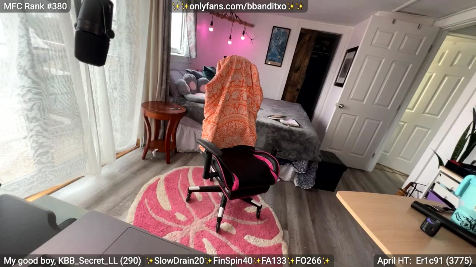 Gallery image thumbnail from BadlandBandit's myfreecams stream on, 04/13/2026, 18:37 image 20 of 20