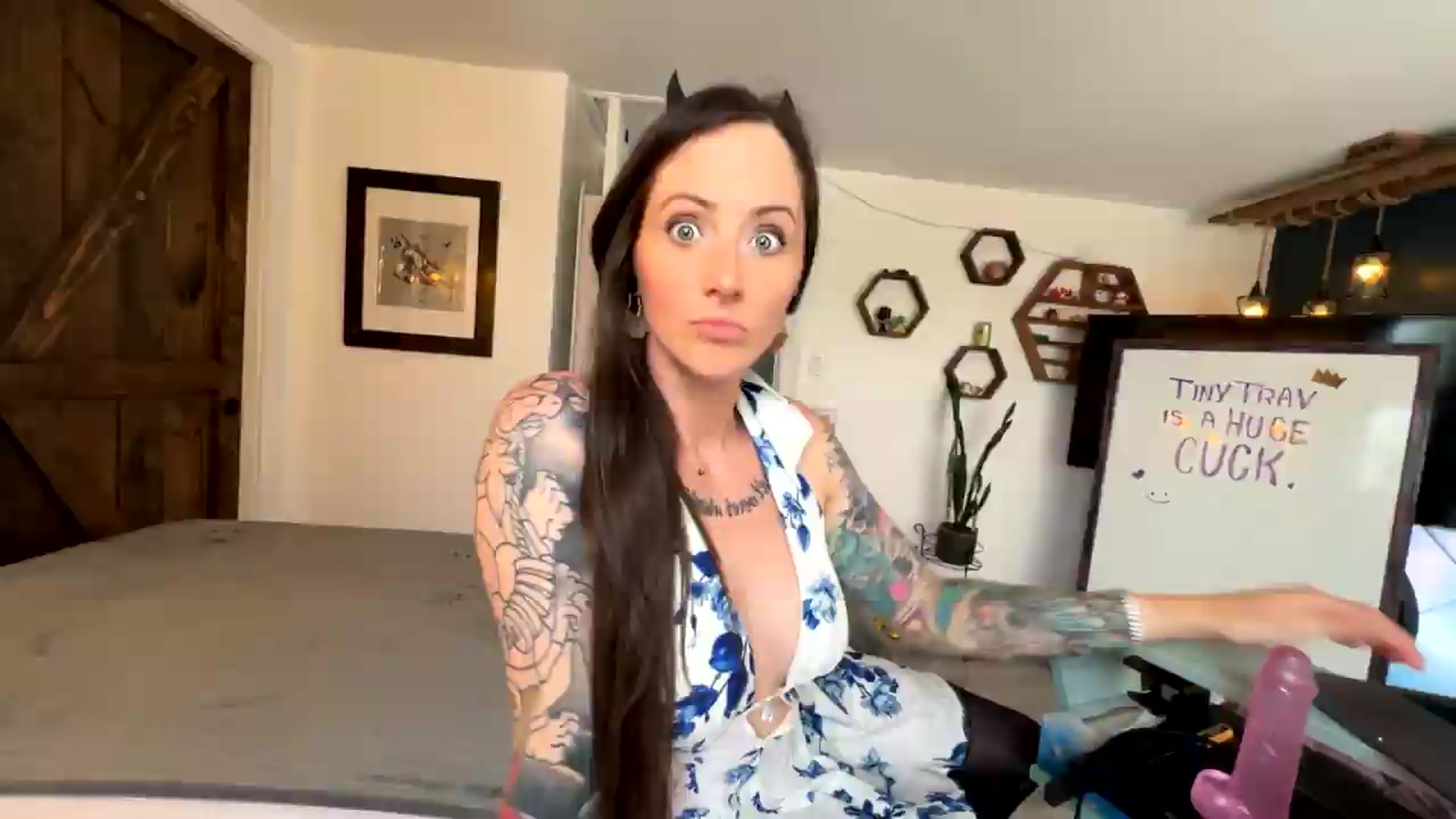 Gallery image thumbnail from BadlandBandit's myfreecams stream on, 08/01/2026, 17:57 image 19 of 20