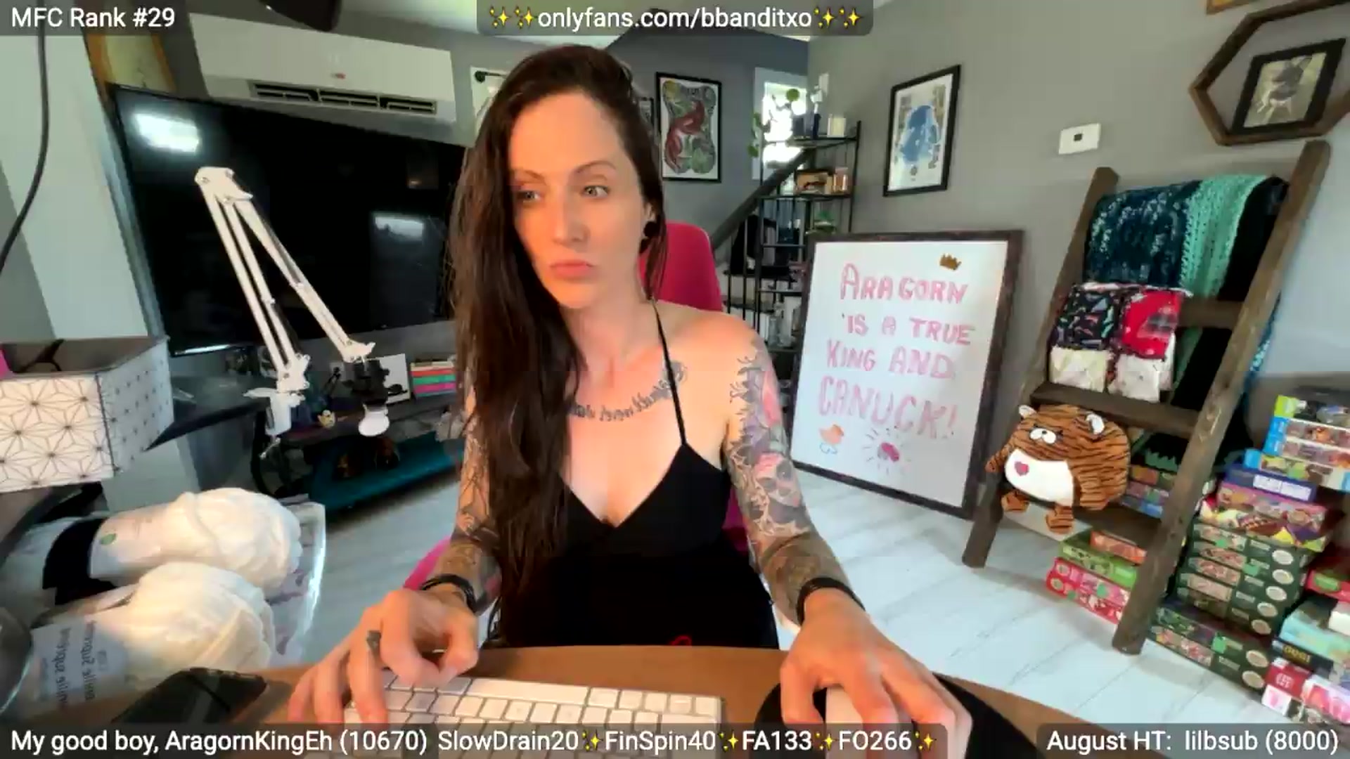 Gallery image thumbnail from BadlandBandit's myfreecams stream on, 08/06/2026, 20:51 image 17 of 20